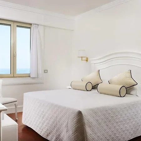President Hotel 4*